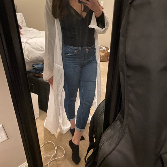 2 Bikini sets and cover up - Picture 8 of 8